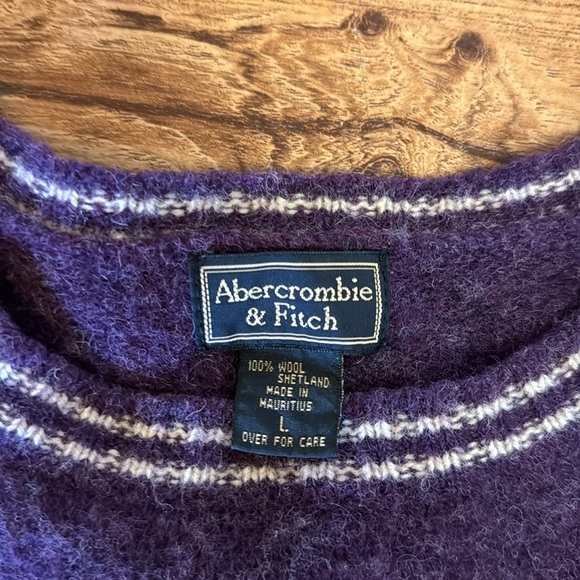 Abercrombie & Fitch Sweater - Picture 5 of 10
